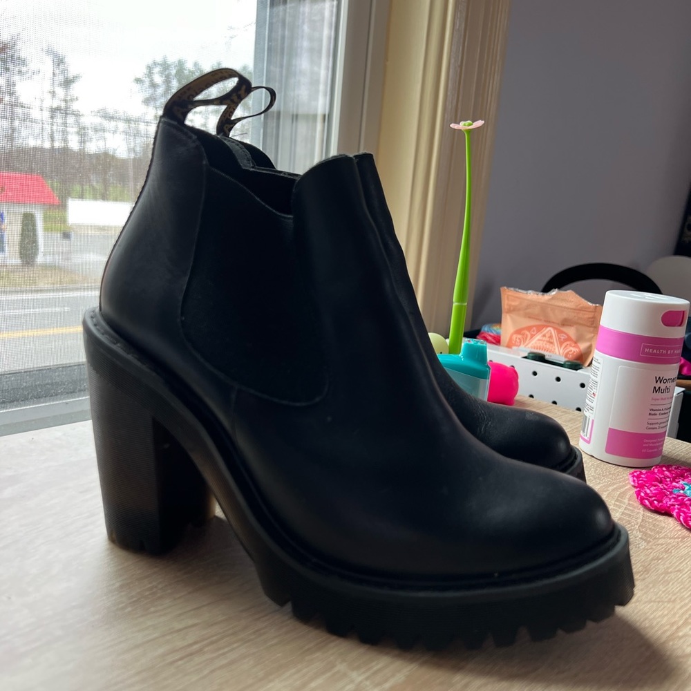 Dr. Martens lug sole heeled chelsea boots